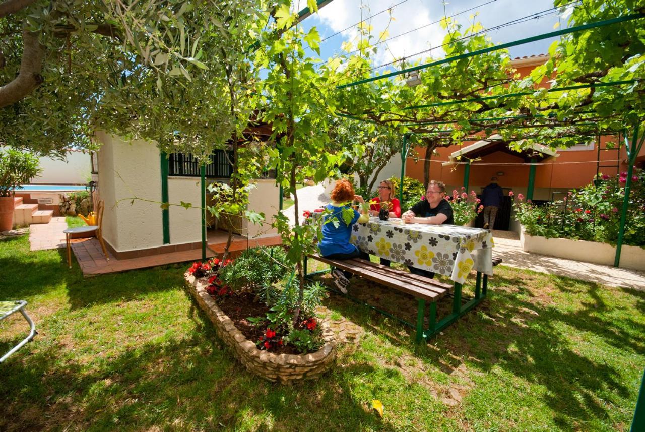 Guest house Bizjak Vinkuran Extérieur photo